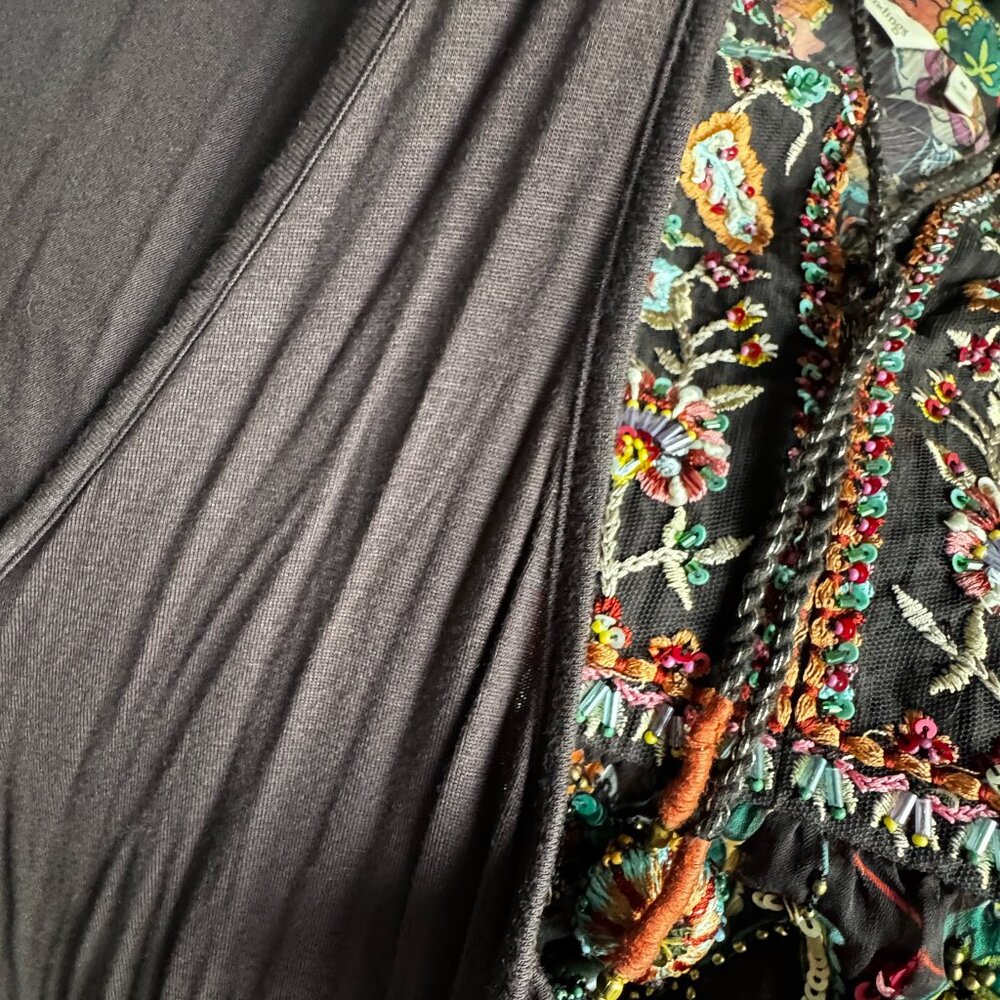 Soft Surroundings - Embellished, Tunic, Flutter Sleeve Blouse - M - Picture 13 of 14